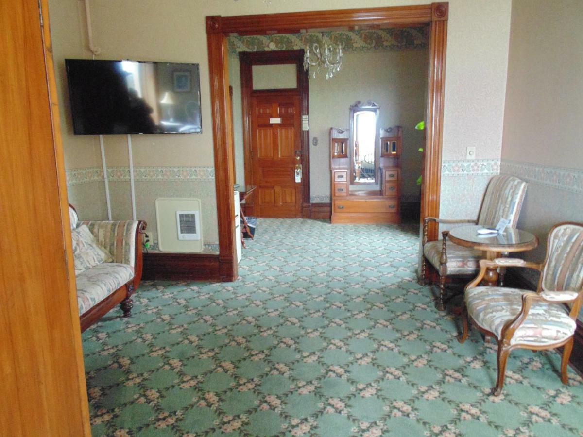 Manresa Castle Hotel พอร์ตทาวเซนด์ ภายนอก รูปภาพ